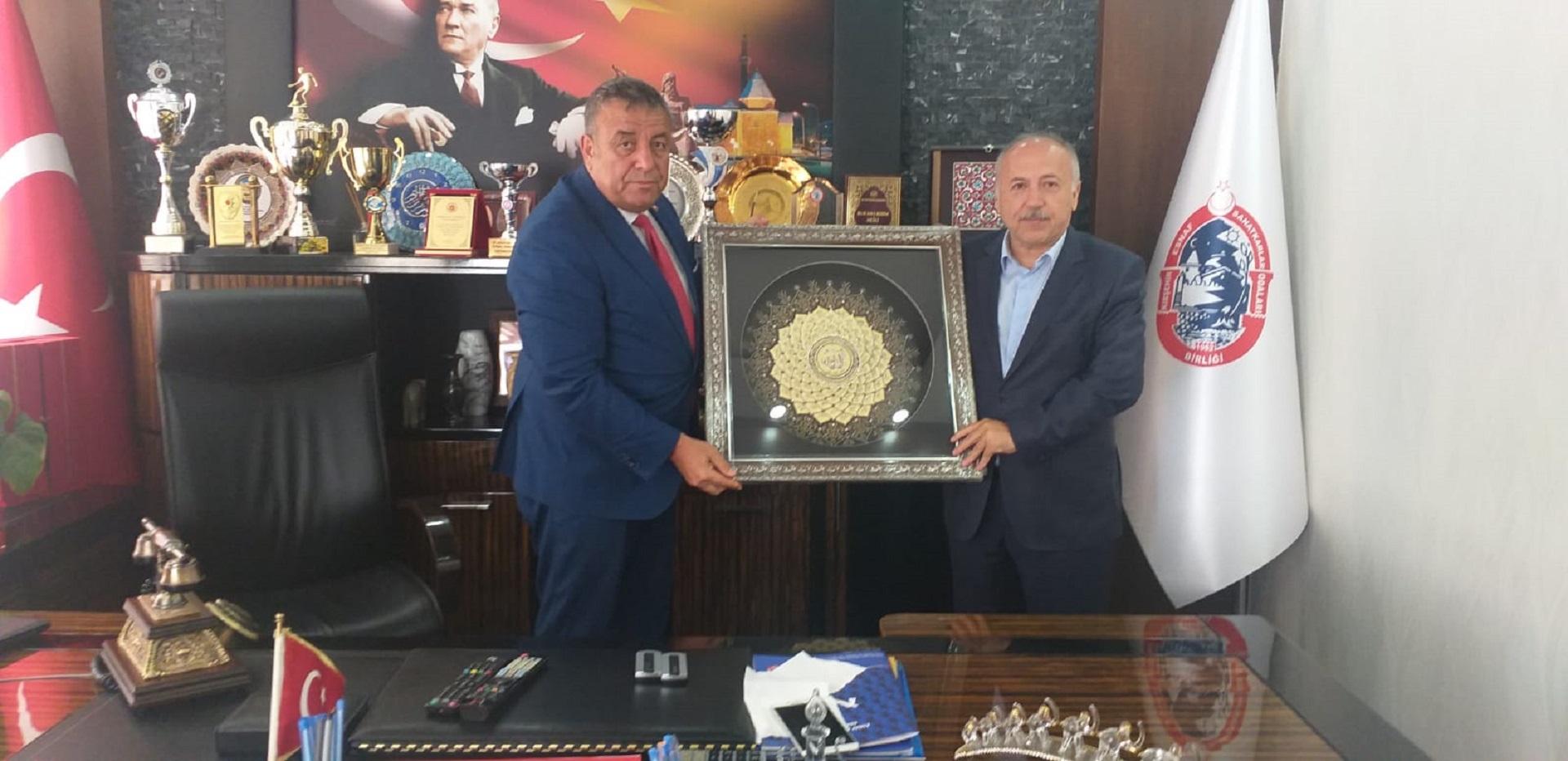 PETLAS Yönetim Kurulu Başkanı<br> Mustafa Özcan'dan Birliğimize Ziyaret.